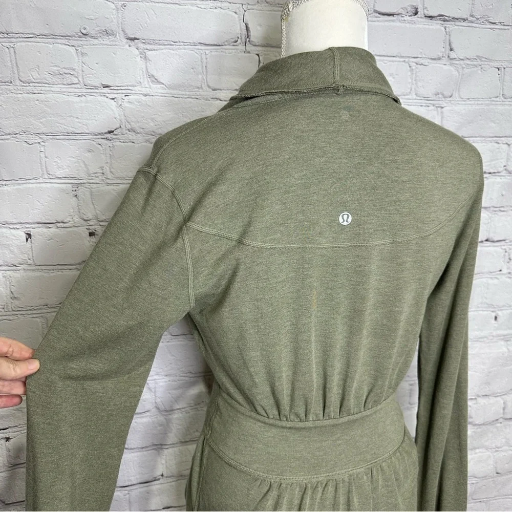 LULULEMON Dance Pulse Wrap Olive
Green - Picture 6 of 14